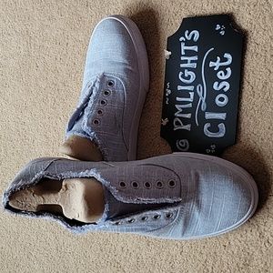 Austin Trading Co Slip-On Sneakers 9 Denim Distressed